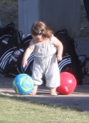 Виктория Бекхэм (Victoria Beckham) watches her sons soccer game with her daughter Harper (sep.29) - 17xHQ Be342d213931773