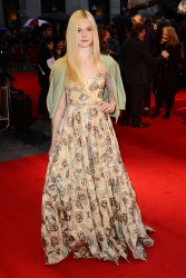 Elle Fanning エル・ファニング