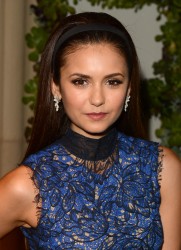 Nina Dobrev ニーナ・ドブレフ