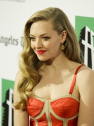 Amanda Seyfried アマンダ・セイフライド