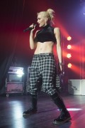 Гвен Стефани (Gwen Stefani) in concert at Mutualite conference center in Paris (13xHQ) Dadb7e219536343