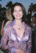 Sela Ward 5617b3222796392