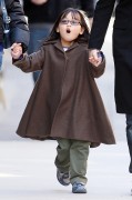 Мег Райан (Meg Ryan) her daughter Daisy spotted out in New York,17.03.10 - 12xHQ 3ccd53223624675