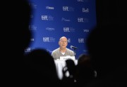 Брюс Уиллис / Bruce Willis - Looper Press Conference @ Toronto International Film Festival, 06.09.12 (27xHQ 3a76de236634290