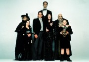 Ценности семейки Аддамс / Addams Family Values (Анжелика Хьюстон, Кристофер Ллойд, Кристина Риччи, 1993) D0c6dd240695985