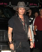 Джонни Депп (Johnny Depp) Leaves a Party at Pink Taco on August 6th - 22хHQ 8828ad244610207
