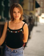 Amy Jo Johnson Cbc164248765222