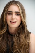 Лили Коллинз (Lily Collins) Priest press conference (Beverly Hills, May 1, 2011) 1e4cf5281245440