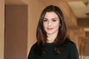 Рэйчел Вайс (Rachel Weisz) 'Oz the Great And Powerful' Press Conference (15.02.13) - 50xHQ 392812282897493