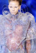 Alexander McQueen - Paris SS10 Fashion Show - 260xHQ Ba2633285394706