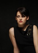 Кристен Стюарт (Kristen Stewart) Dan MacMedan Photoshoot - The USA Today Portraits, November 6, 2009 (19xHQ) 6240f3285965448