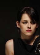 Кристен Стюарт (Kristen Stewart) Dan MacMedan Photoshoot - The USA Today Portraits, November 6, 2009 (19xHQ) 94ef09285965478