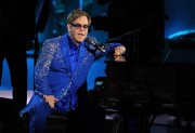 Элтон Джон (Elton John) 65th Annual Primetime Emmy Awards held at Nokia Theatre L.A. Live, Los Angeles - Show,22.09.13 - 24xHQ Cb05ca290799691