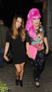 Мелани Браун, Мелани Чисхолм (Melanie Chisholm, Brown) Leaving London's Disco nightclub - 21.09.2013 - 42xHQ F2eac4291790604