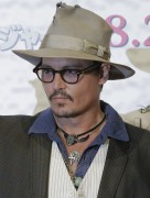 Джонни Депп (Johnny Depp) The Lone Ranger Photocall at Park Hyatt Tokyo (Tokyo, July 18, 2013) (49xHQ) 5830aa293439465