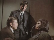 Бегство с планеты обезьян / Escape from the Planet of the Apes (1971)  8e3bb2402065669