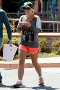 Бритни Спирс (Britney Spears) Goes shopping in Thousand Oaks, 08.04.2015 (38xHQ) 164fbf402814385