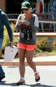 Бритни Спирс (Britney Spears) Goes shopping in Thousand Oaks, 08.04.2015 (38xHQ) 54e05f402814397