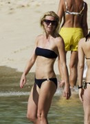 Гвинет Пэлтроу (Gwyneth Paltrow) Bikini on a beach in Barbados, 20.02.2011 (28xHQ) 943599402827655