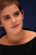 Эмма Уотсон (Emma Watson) Harry Potter & the Deathly Hallows London Press Conference, 13.11.2010 - 112xHQ 2e753d402838582