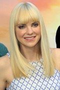 Anna Faris - Страница 4 0fc2e7404118593