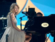 Тейлор Свифт (Taylor Swift) 56th GRAMMY Awards - Performance, Staples Center, Los Angeles, 01.26.2014 (19xHQ) C731f8406652827