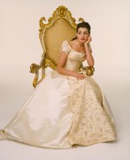 Энн Хэтэуэй (Anne Hathaway) промо фото к фильму Дневники принцессы 2 (5xHQ) Daec72408363678