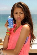 Зендая Коулман (Zendaya Coleman) Shake It Up cast BBQ at the Malibu Beach House, 08.07.2012 - 36xHQ 7fe203408428304