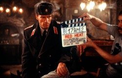 Красная жара / Red Heat (Арнольд Шварценеггер, Джеймс Белуши, 1988) F617dd410108957